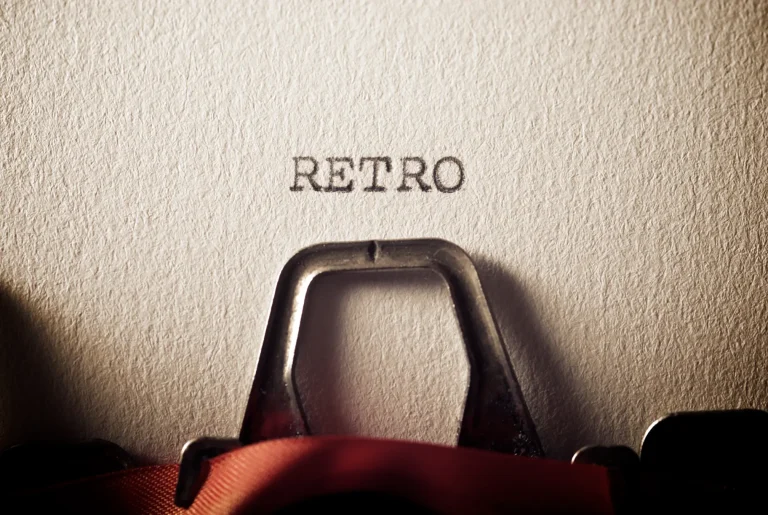 The word retro on a type writer